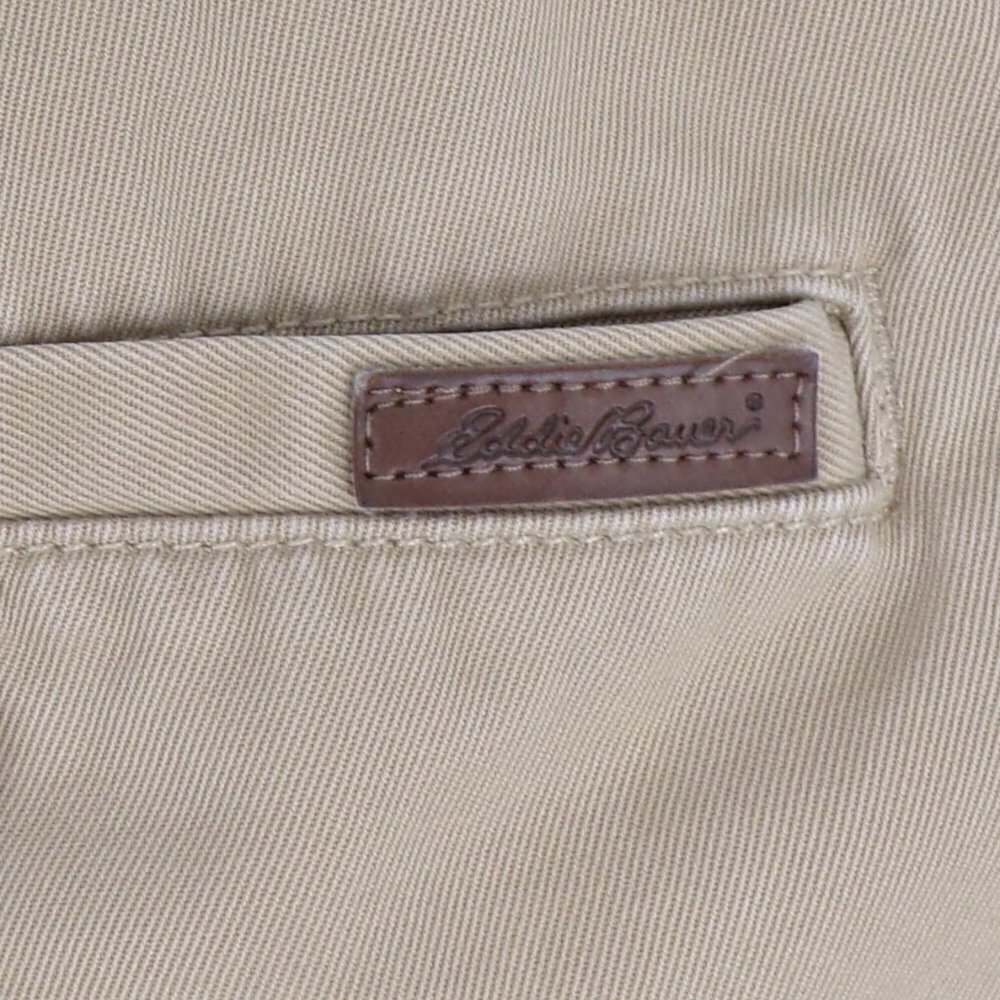 Eddie Bauer Khaki Cotton Size 40 Shorts. - Picture 6 of 9